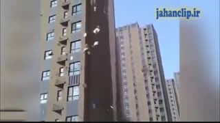 آپارتمانی که پوست می اندازد