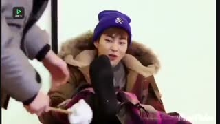 *Exo ته خنده از دست ندینش*