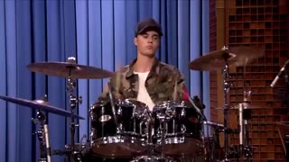 رقابت بین Justin Bieber and Questlove