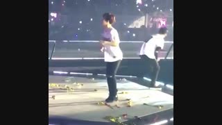 مث خرگوش کونشو تکون میده :|   suho-exo-سوهو-اکسو