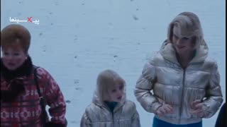 سکانس ورود ویلی ونکا در فیلم چارلی و کارخانه شکلات‌سازی(Charlie and the Chocolate Factory,2005)