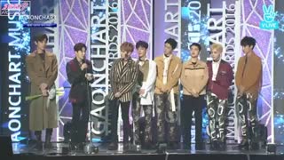 اکسو جایزه[[Album Artist of the year]] را برای آلبوم lotto برد