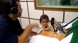 خانم کوچولو دوبلر و آقای صادقی ( گوینده بچگی های دوری در انیمیشن در جست و جوی دوری )