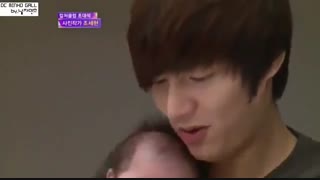 نی نی و مینی (لی مین هو و نی نی کوچولو)