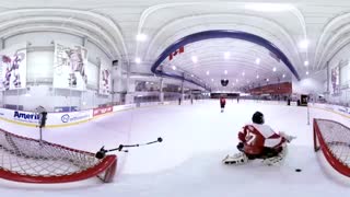 ویدیوهای 360 درجه الکس اوچیکین پایتخت در مقابل دروازه بان آماتور هاکی