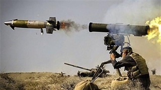 رزمایش ولایت 95؛ راکت‌های هوشمند دهلاویه شناورهای هدف را منهدم کرد